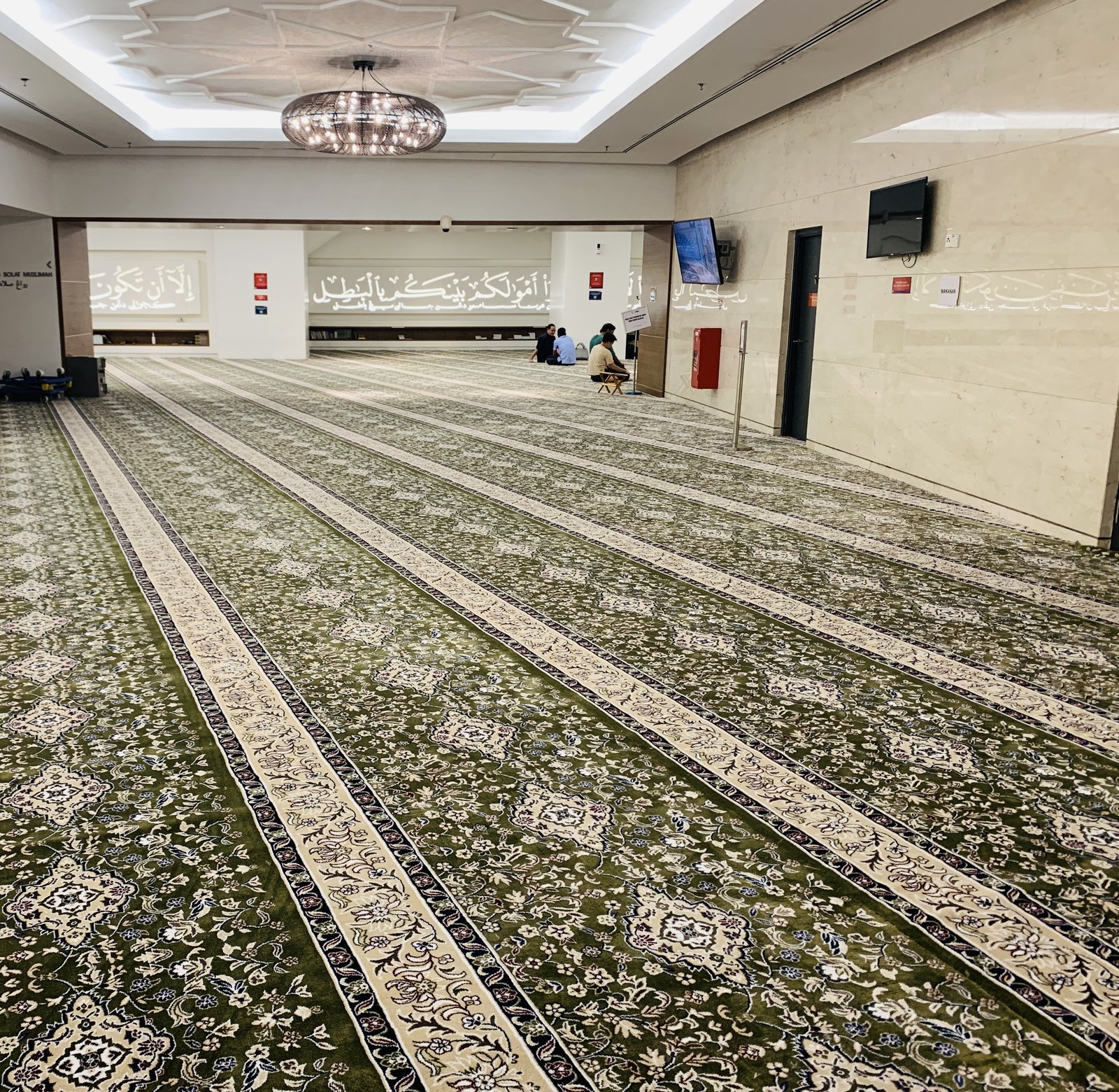 Karpet masjid hijau berkualiti